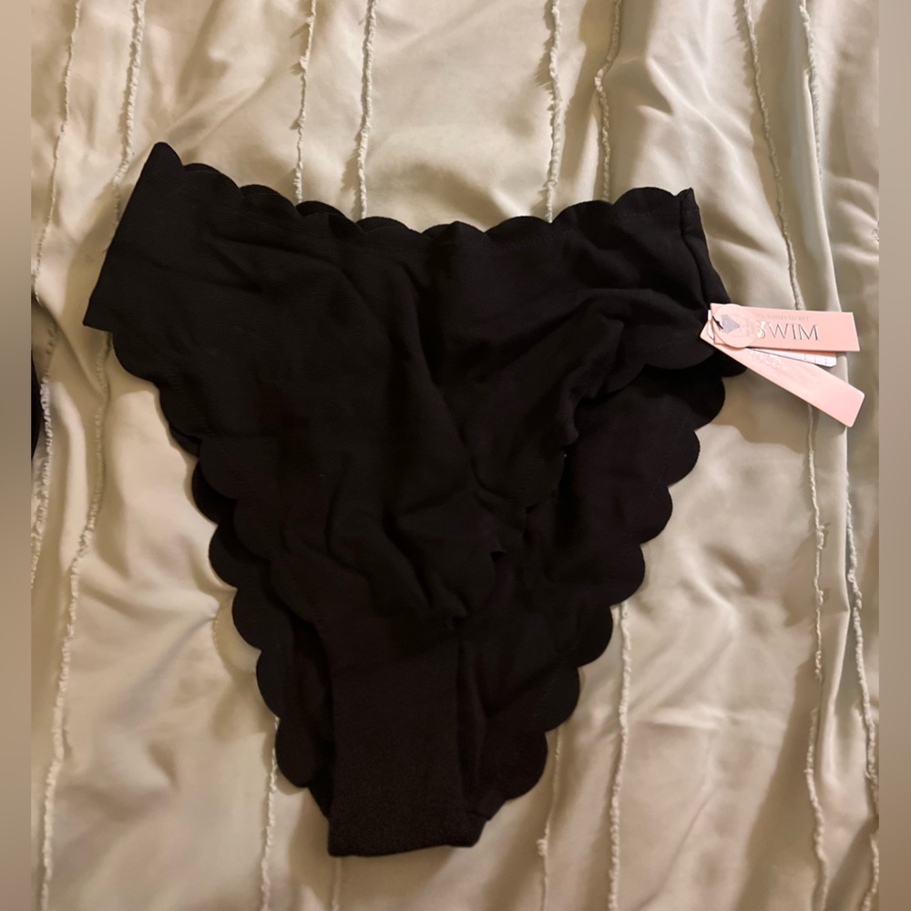 Brand New Victoria Secret Bikini Black, Small